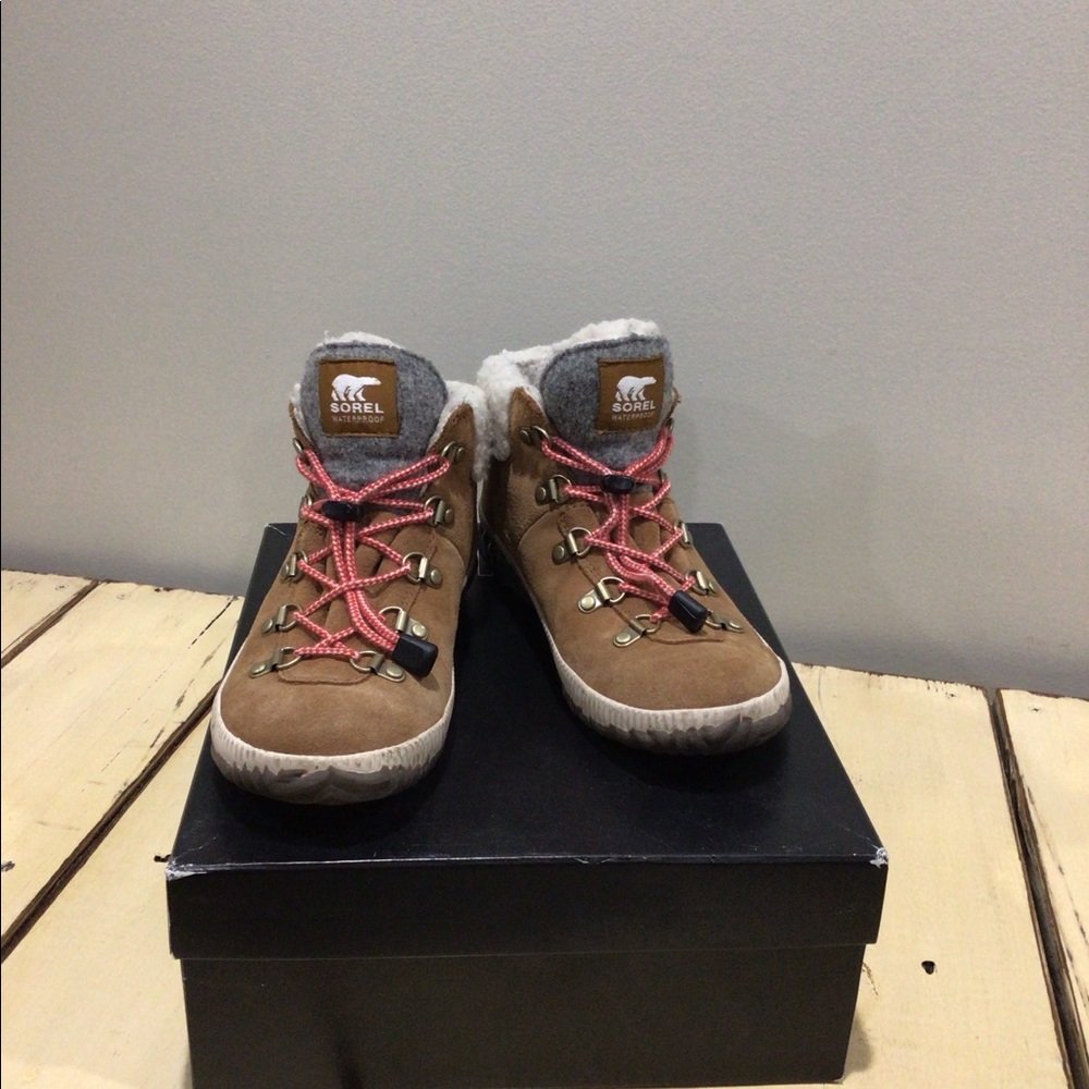 Sorel boots. Greta condition.